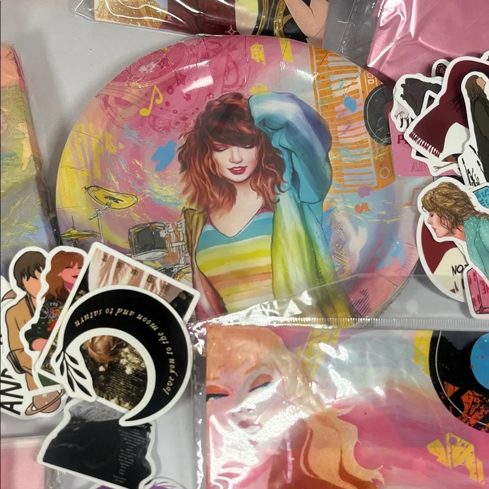 Taylor Swift Party Supply Set - Picture 1 of 8